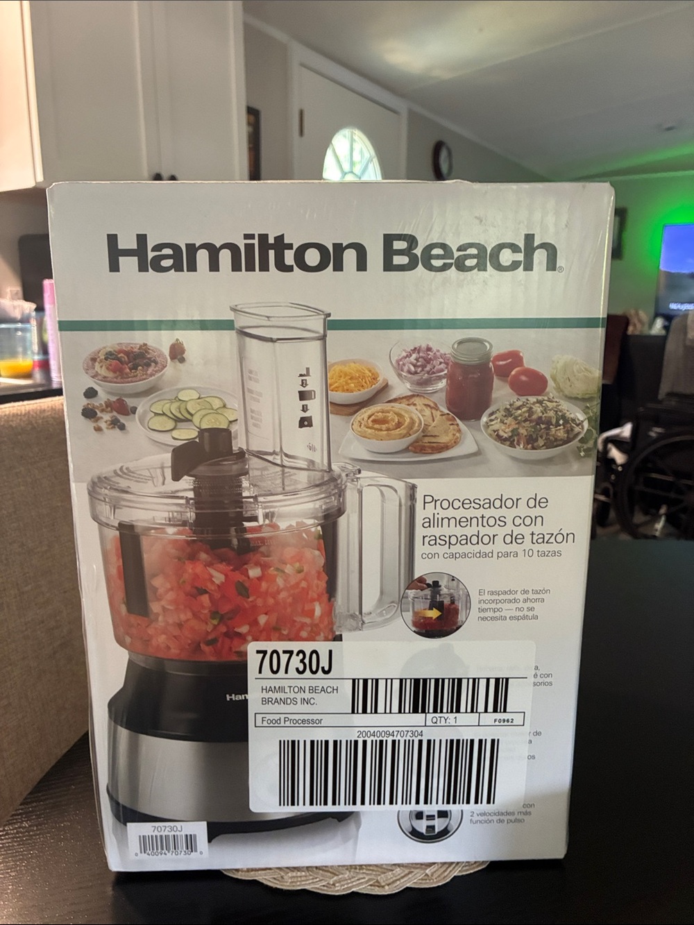 Hamilton Beach Black and Silver 10-Cup Bowl Scraper Food Processor - Picture 3 of 5